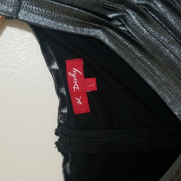 Derhy Silver Sleeveless Layered Pleats, Formal Dress - Size Large - Picture 4 of 11